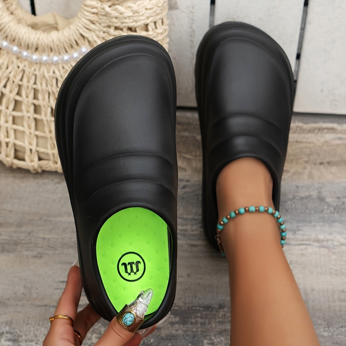 Clogs – Water-Resistant Cushioned Slip-On Garden Clogs