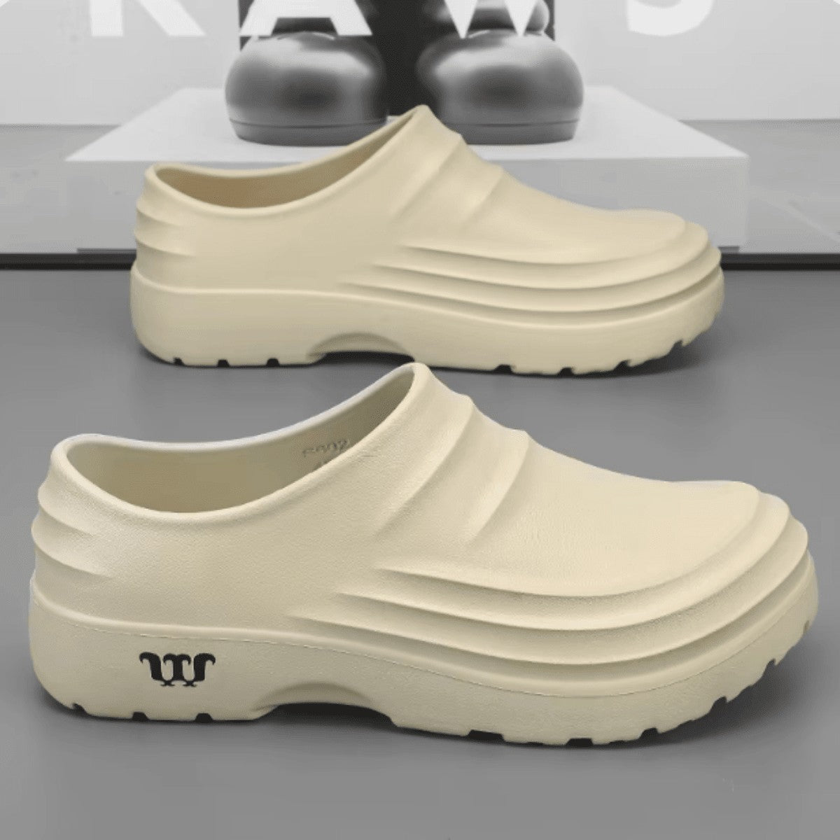 Clogs – Water-Resistant Cushioned Slip-On Garden Clogs