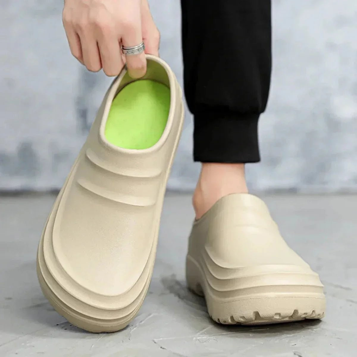 Clogs – Water-Resistant Cushioned Slip-On Garden Clogs