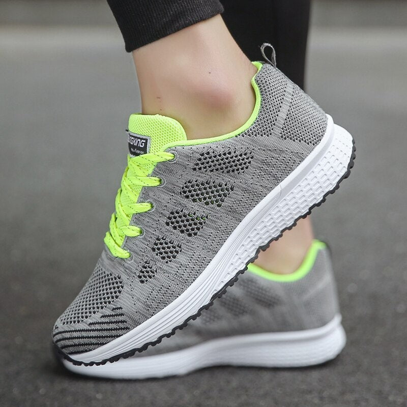 Sports Shoes – Lightweight Breathable Outdoor Trainers – Green