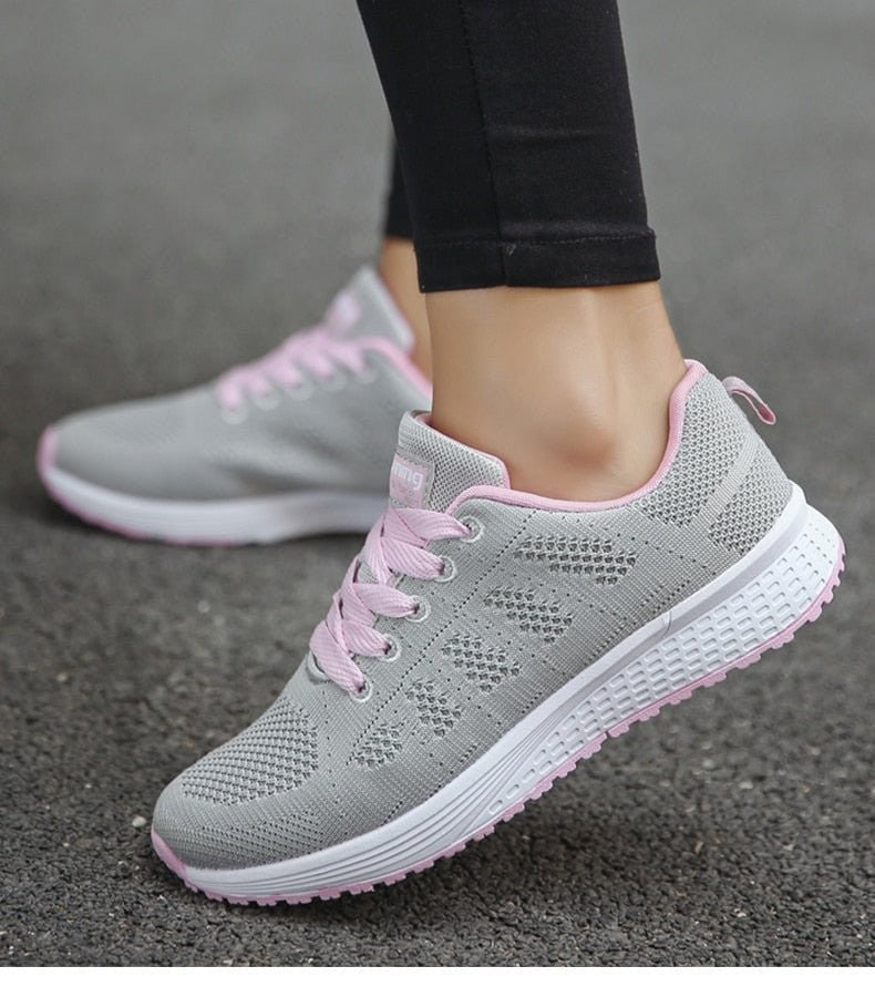 Sports Shoes – Lightweight Breathable Outdoor Trainers