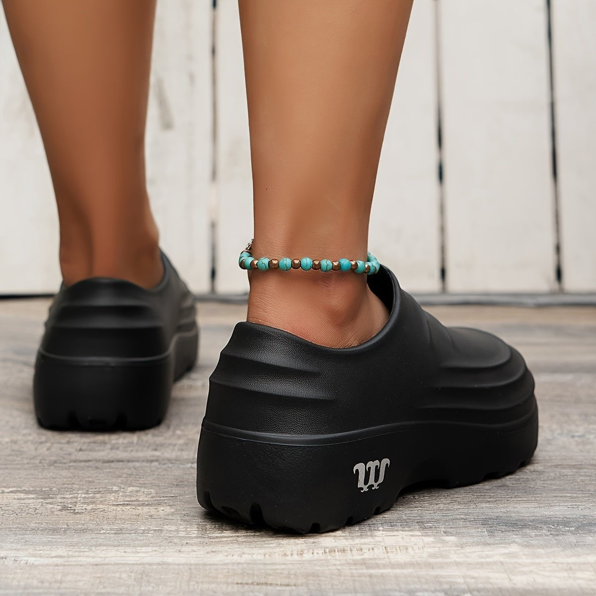 Clogs – Water-Resistant Cushioned Slip-On Garden Clogs