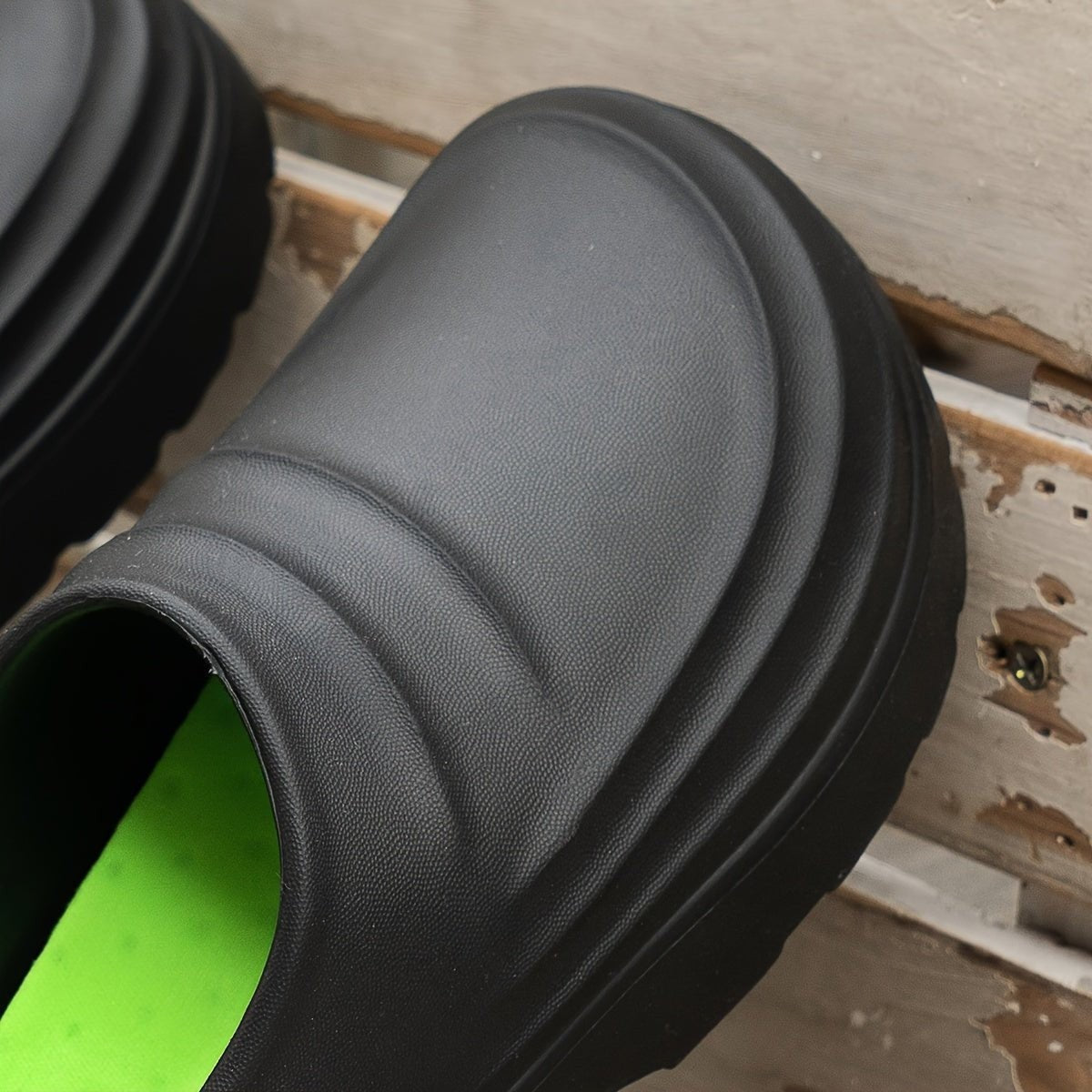 Clogs – Water-Resistant Cushioned Slip-On Garden Clogs