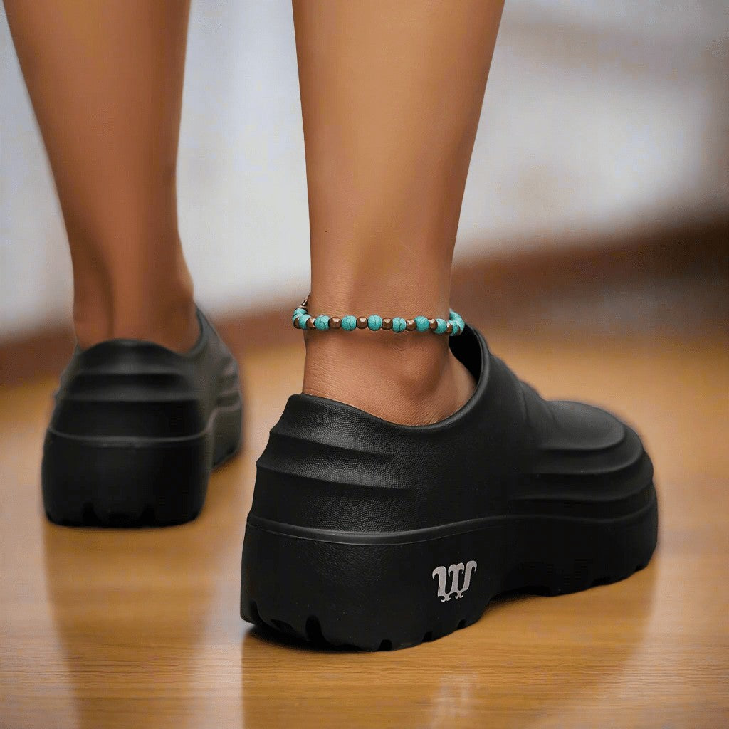 Clogs – Water-Resistant Cushioned Slip-On Garden Clogs
