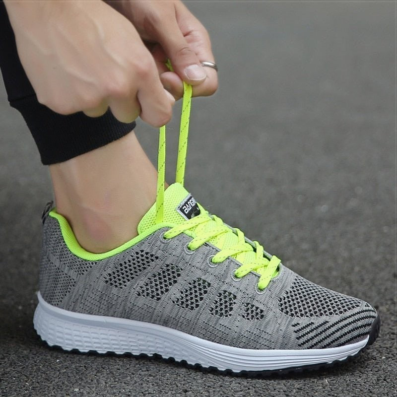 Sports Shoes – Lightweight Breathable Outdoor Trainers