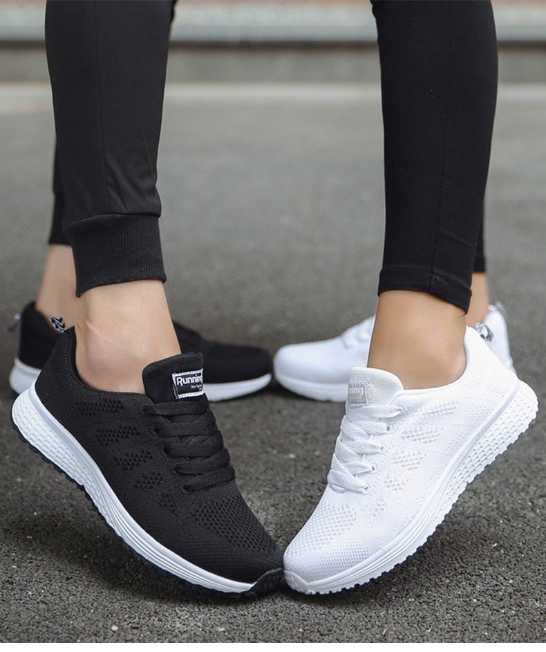 Sports Shoes – Lightweight Breathable Outdoor Trainers