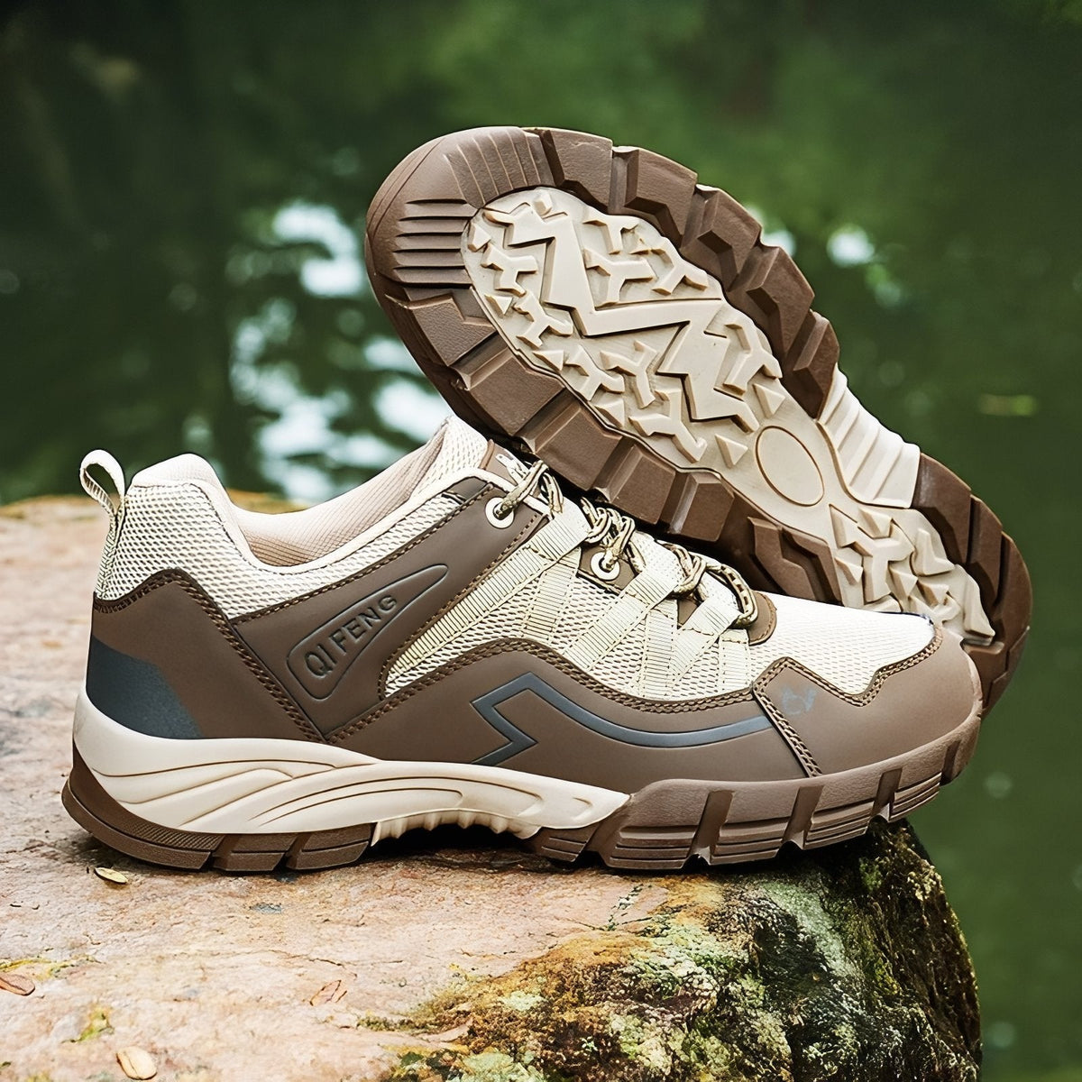 Walking Shoes – Men's Low-Cut Grippy Zigzag Sole Shoes
